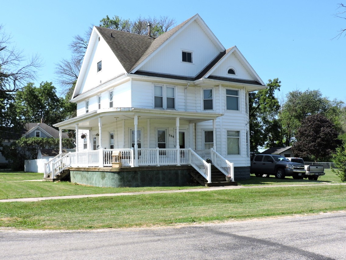 206 Dorion Street, Beaverville, IL Home for sale