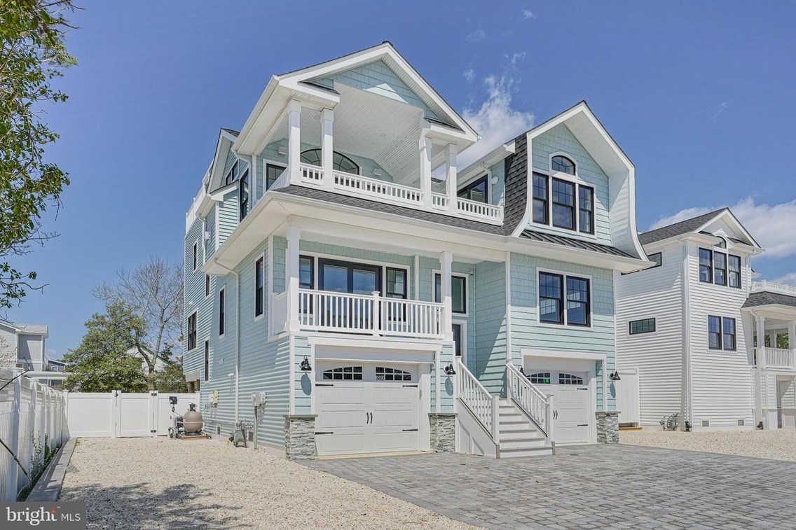 1005 Barnegat Avenue, Ship Bottom, NJ Home for sale